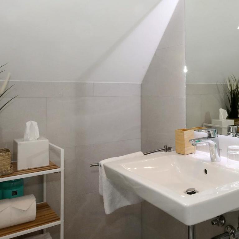 Hotel Obermaier - Studio mit Kingsize-Bett und Schlafsofa - 5