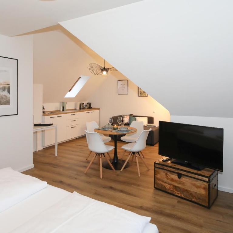 Hotel Obermaier - Studio mit Kingsize-Bett und Schlafsofa - 1