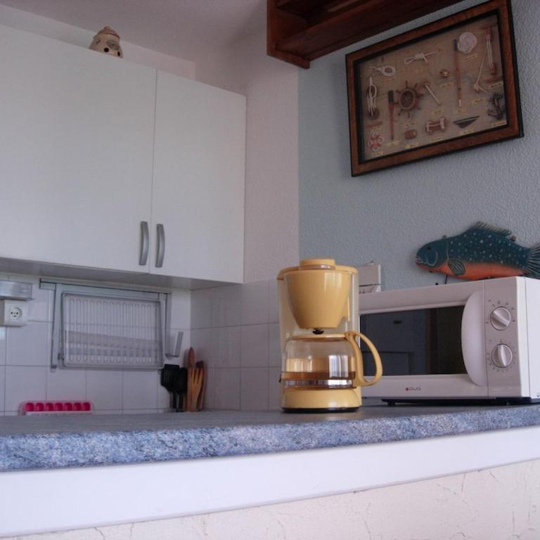 Gruissan (Aude) Appartement calme, vue sur port de plaisance -Clim, Empl.Parking - Appartement 1 Chambre - 38