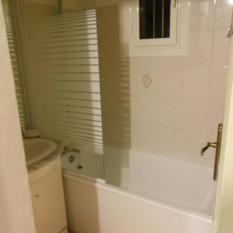 Gruissan (Aude) Appartement calme, vue sur port de plaisance -Clim, Empl.Parking - Appartement 1 Chambre - 39