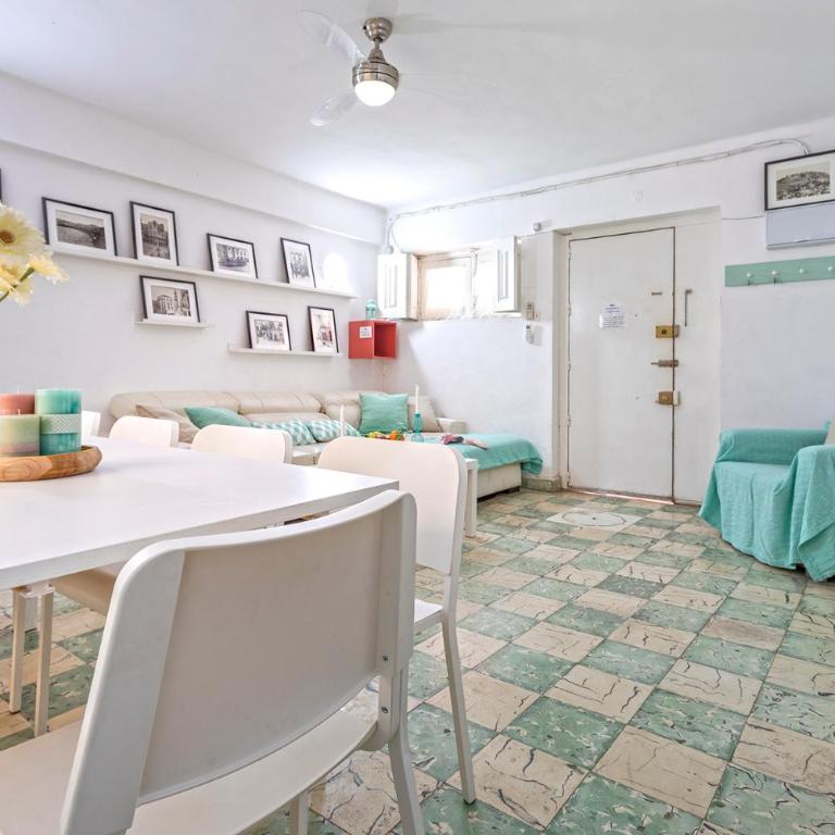 Big Flat in City Center with Patio - Apartamento - Planta baja - 6