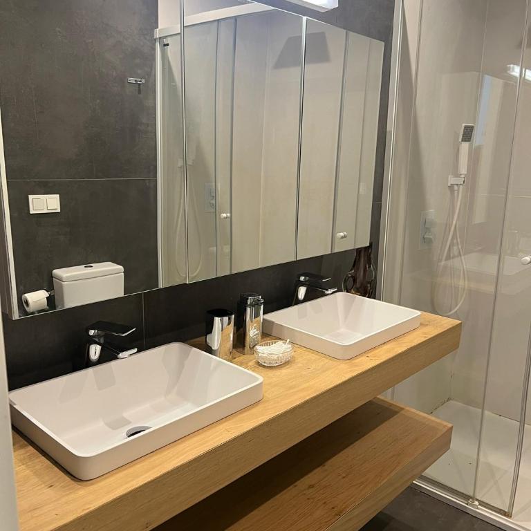 Palacete Frente al Casco Viejo de Bilbao - Apartamento de 2 dormitorios - 60