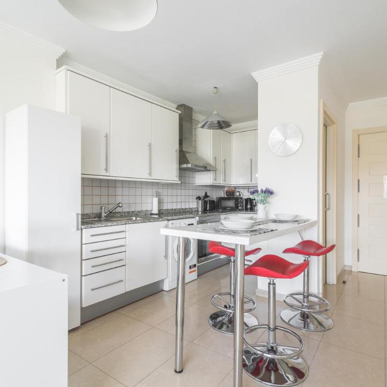 Home2Book Stylish&Comfy Apartment Rambla, Terrace - One-Bedroom Apartment - 11