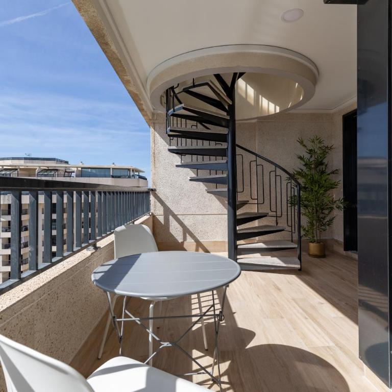 ApartUP Patacona Sunrise Duplex I - Apartment with Terrace - 40