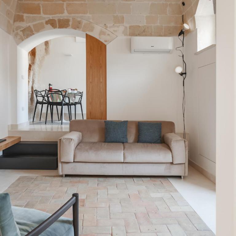 Domus de Armenis - One-Bedroom Apartment - 25