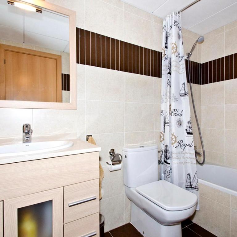 UHC Paradise Village Family Complex - Two-Bedroom Apartment - 36