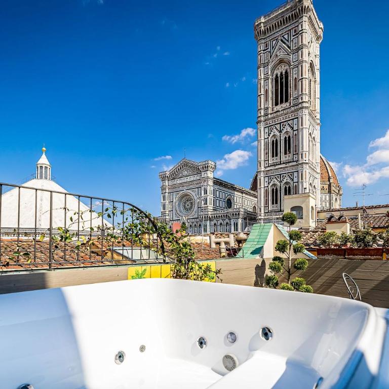 Residenza Giotto - Camera Matrimoniale Deluxe con Vasca - 16
