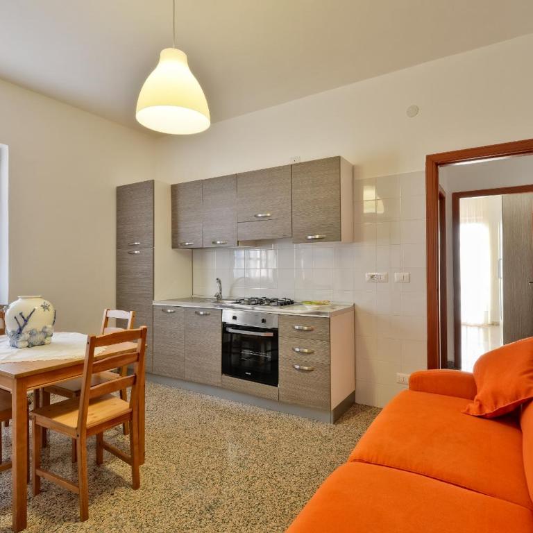 Casa Vacanze Villa Liotta - Casa con 1 Camera da Letto - 4