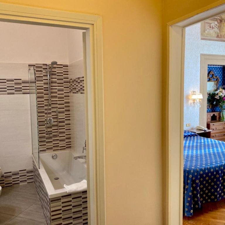 Hotel Martelli - Chambre Double Supérieure - 18