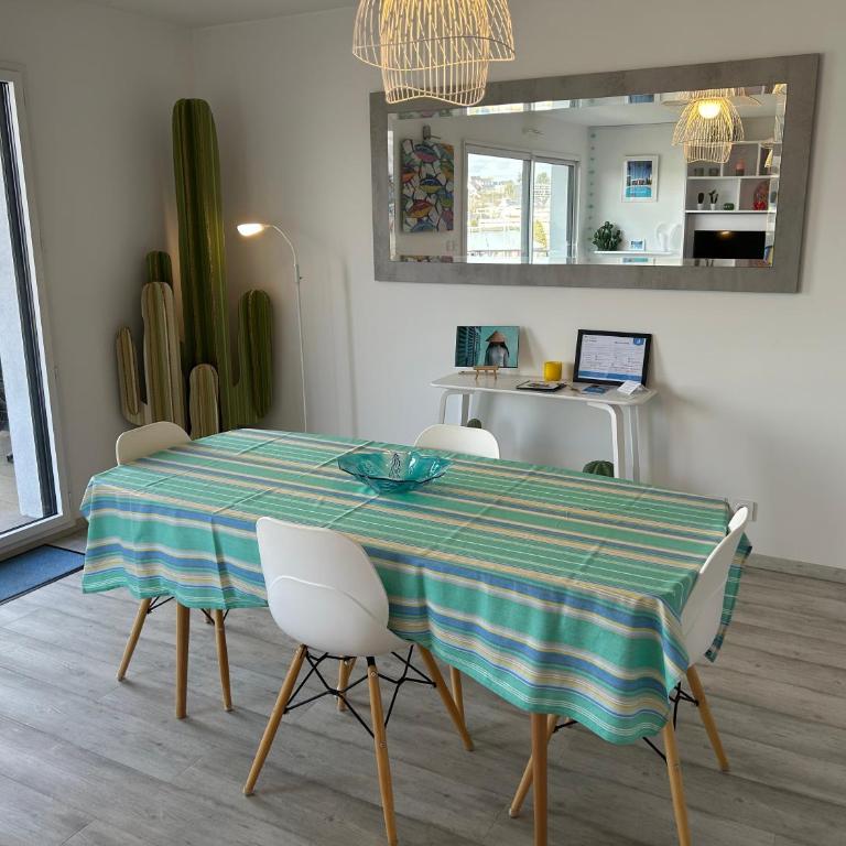 Les Terrasses Marines - Vue imprenable sur le port de plaisance - Appartement 2 Chambres - 3