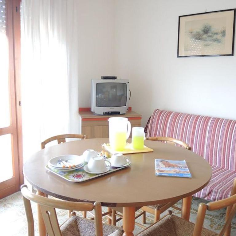 Luminous flat with balcony-Beahost Rentals - Apartamento - 2