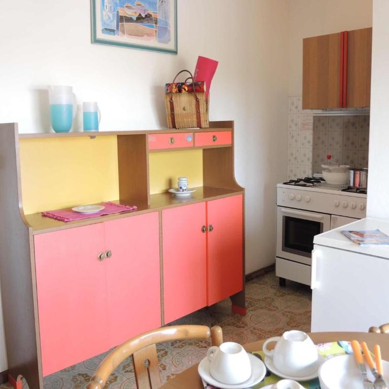 Luminous flat with balcony-Beahost Rentals - Apartamento - 3