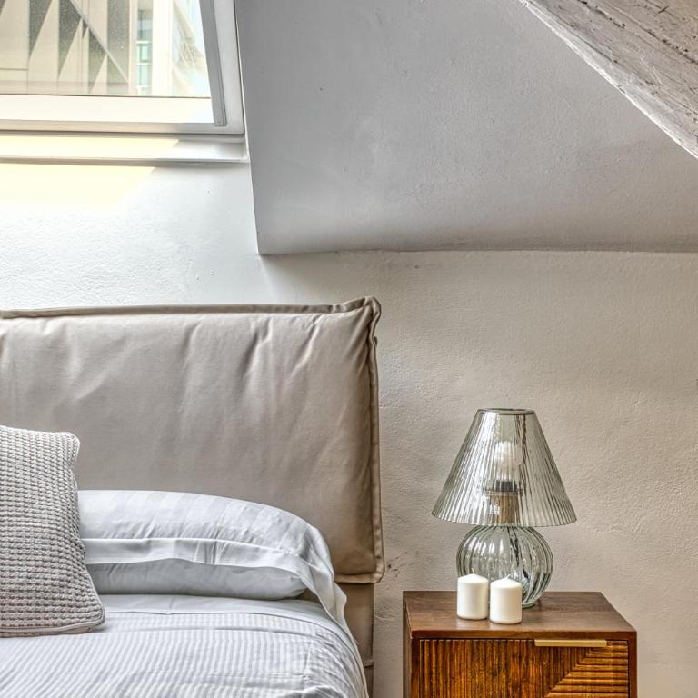 Hostmate - Milano- Corso Como - Garibaldi - Appartamento con 1 Camera da Letto - 24