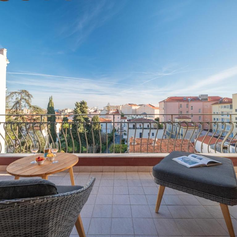 La Fabrique à Poupées - Chambres et Appartements de charme au coeur de Menton - Camera Matrimoniale con Balcone - 9