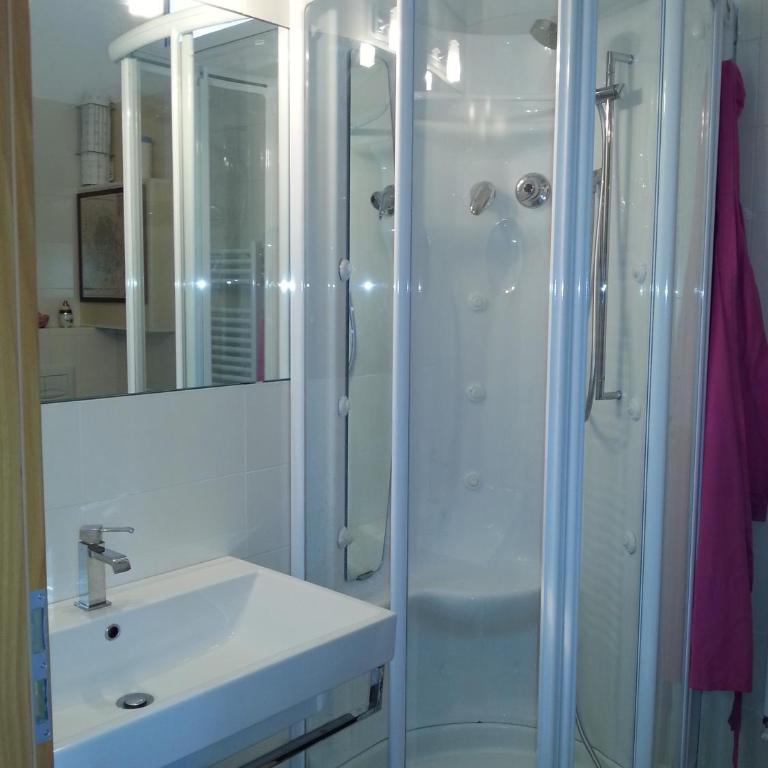 B&B Rosa Blu - Double Room with Private External Bathroom - 9
