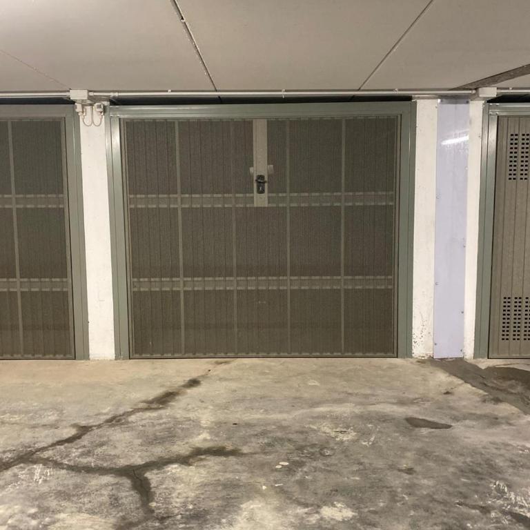 LargoDoria - ViaArchivolto, box auto privato incluso - Appartamento con 2 Camere da Letto - 35