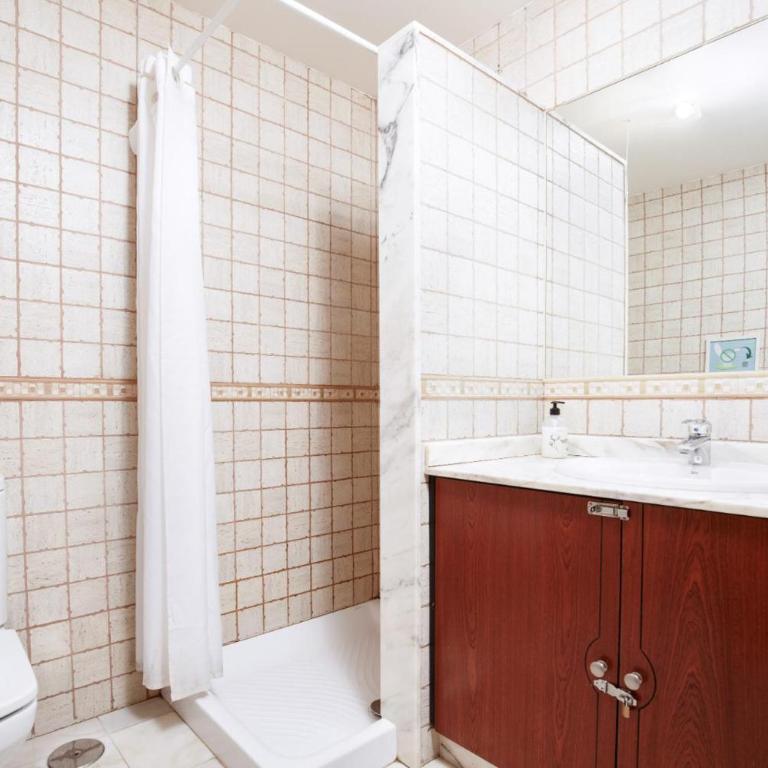 House - Sleeps 6 - Pool - Pet friendly - Habitación Doble con vistas al parque - 17