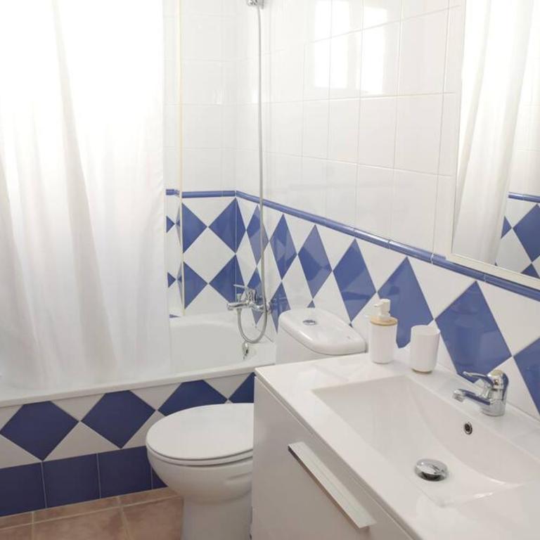 Apartamento Elena - Sólo Familias y Parejas - Apartamento de 2 dormitorios - 9