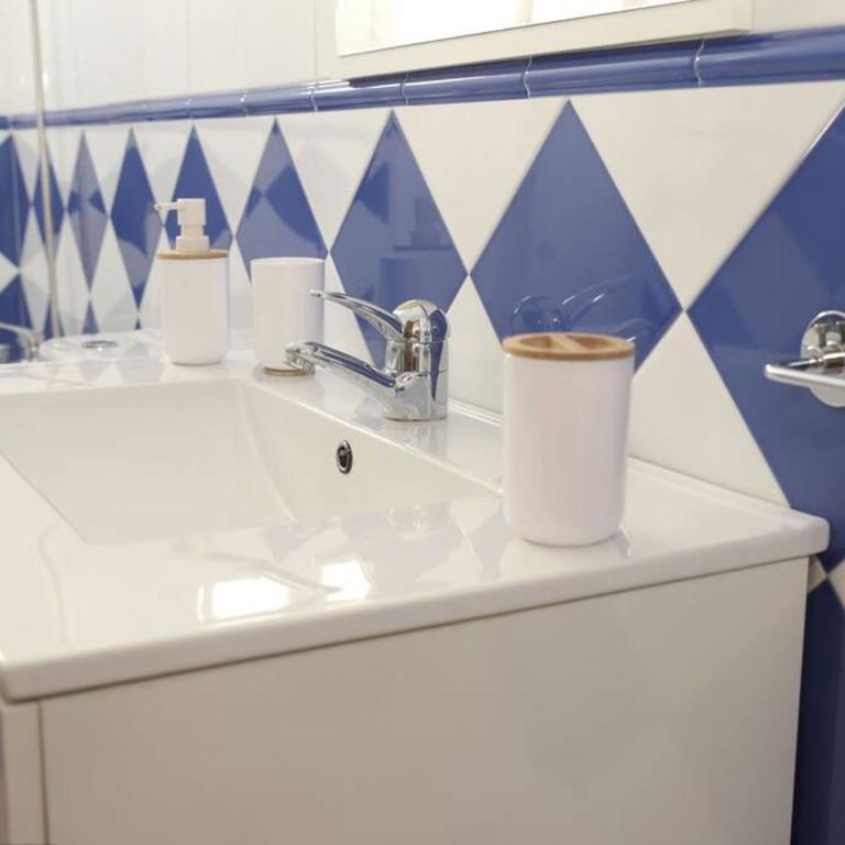 Apartamento Elena - Sólo Familias y Parejas - Apartamento de 2 dormitorios - 12