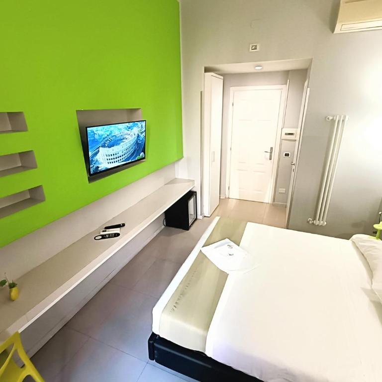 Manin Suites LT - Camera Matrimoniale Economy - 1