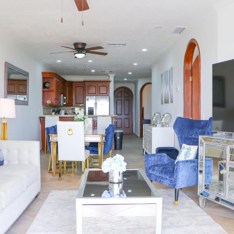 Casa Blanca Golf Villas - Two-Bedroom Apartment - 2