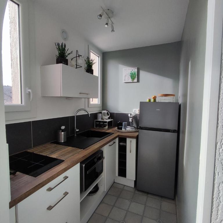 studio meublé classé 2 étoiles - 30m² - Appartamento Monolocale - 5