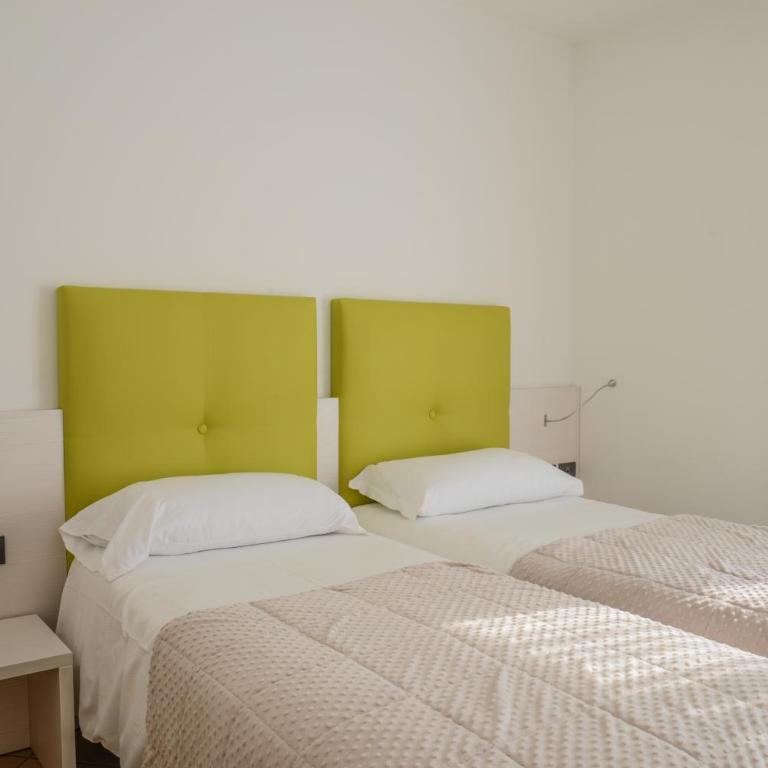 Residence Franca B&B - Camera Quadrupla - 17