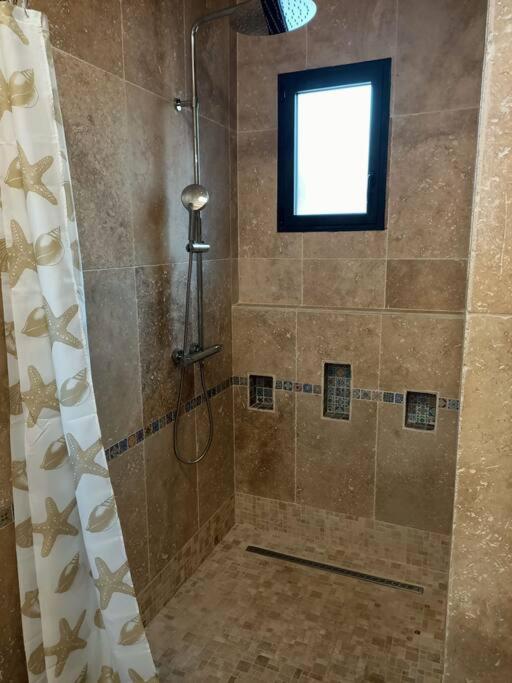 T3 refait à neuf, patio, wifi et plage - Villa 2 Chambres - 11