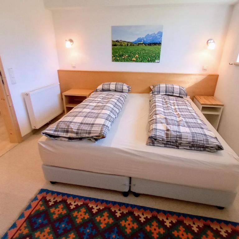 Villa Edelweiss - 3 to 6 Guests - private use of indoor pool, sauna and garden terrace - Apartment mit 2 Schlafzimmern - 11