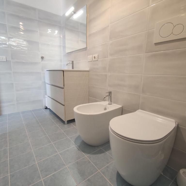 Appartamento L'Azalea - a due passi da Numana con grande terrazzo e piscina condominiale stagionale - Appartamento con 2 Camere da Letto - 17