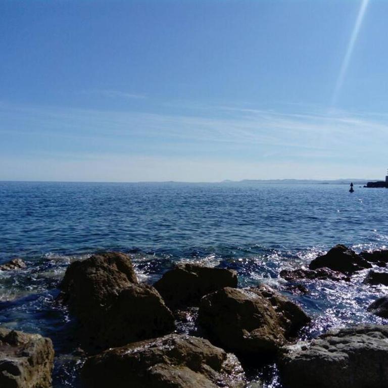 Bel appartement à 5 min du port de la place Garibaldi et du vieux Nice Beautiful apartment 5 minutes from port Place Garibaldi ans Old Nice - Appartement 1 Chambre - 17