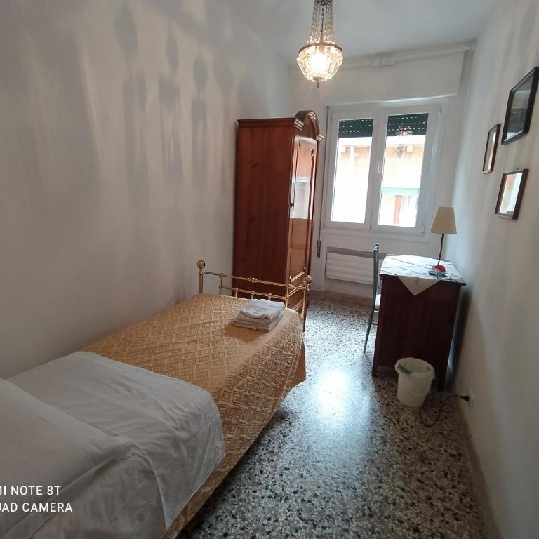 Casa Gialla - Camera Singola Standard con Bagno in Comune - 8
