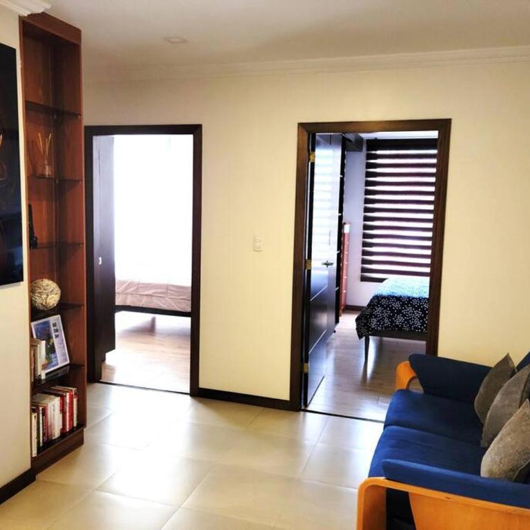 Lovely 2B-2B Condo in the best area of Cuenca. - Apartamento de 2 dormitorios - 16