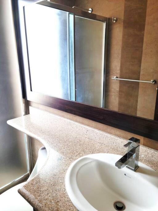 Lovely 2B-2B Condo in the best area of Cuenca. - Apartamento de 2 dormitorios - 26