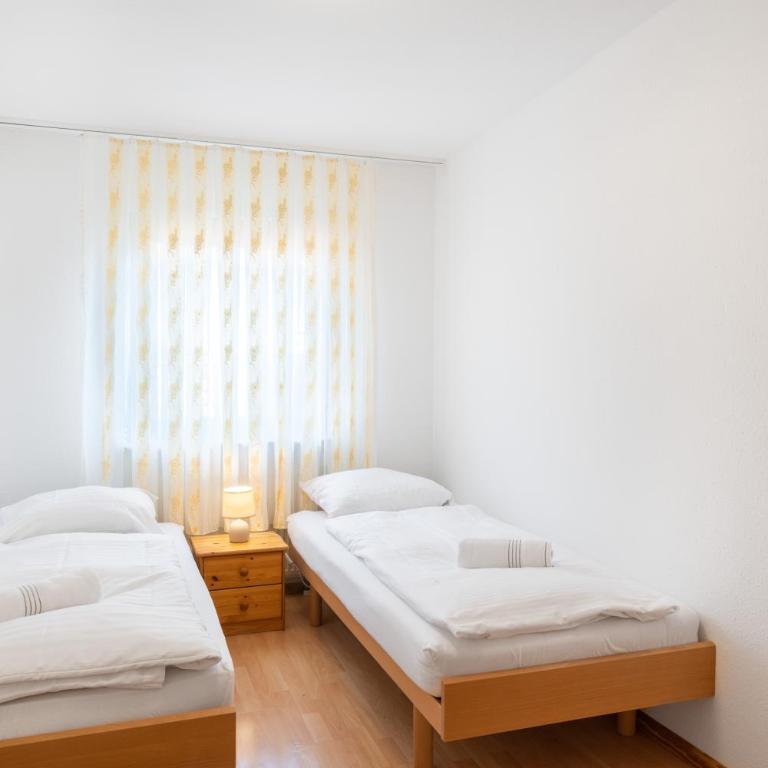 Between Lakes Apartments - 58 - Apartment mit 3 Schlafzimmern und Balkon - 1