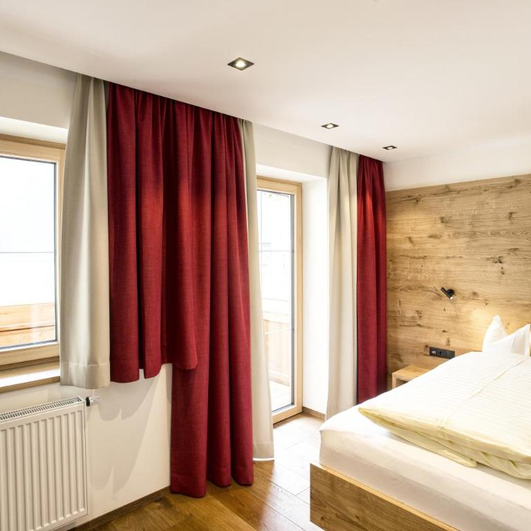 Ferienhotel Sonnenhof - Einzelzimmer mit Balkon - Nebengebäude - 3