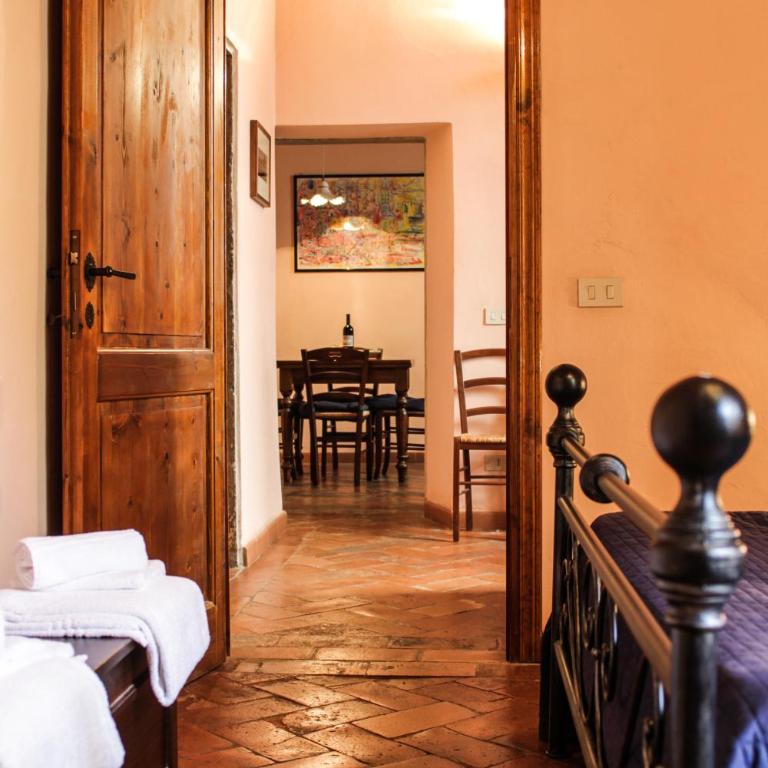 Classico e romantico Appartamento Fiorentino 10 min a piedi da Ponte Vecchio e 5 minuti da Palazzo Pitti area UNESCO - Appartamento Familiare con 2 Camere da Letto - 2