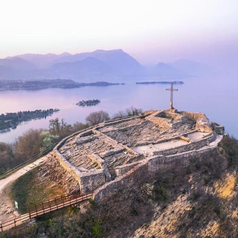 -Piscina e Parcheggio- Casa a pochi passi dal Lago - Apartment mit 1 Schlafzimmer - 22