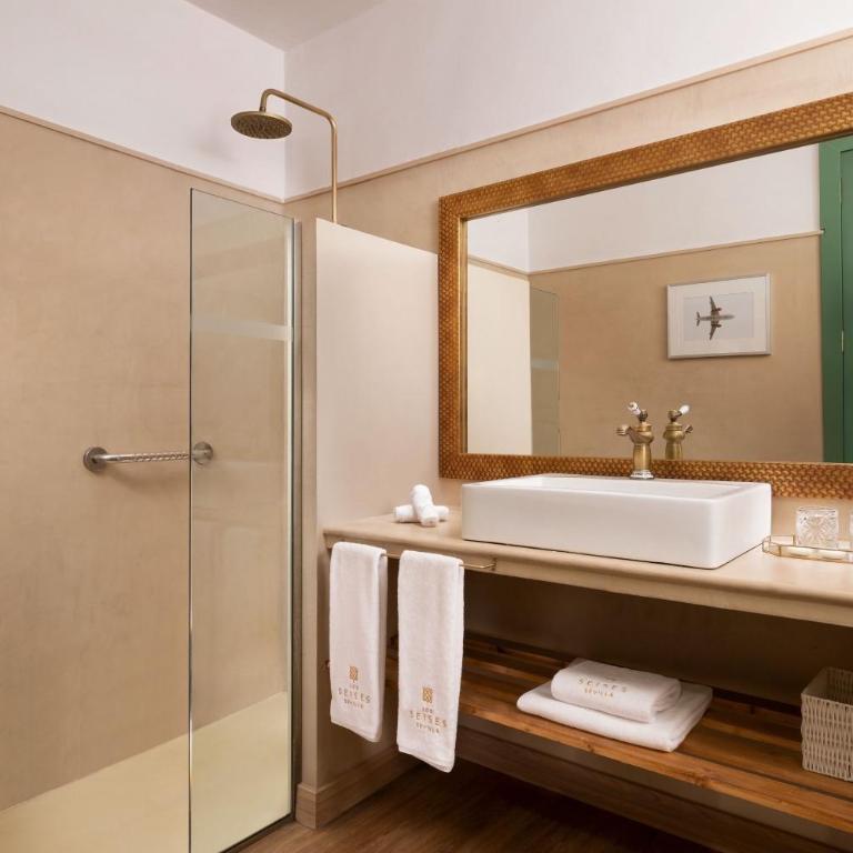 Los Seises Sevilla, a Tribute Portfolio Hotel - Habitación Legend Terrace con balcón - 1 cama extragrande - 12