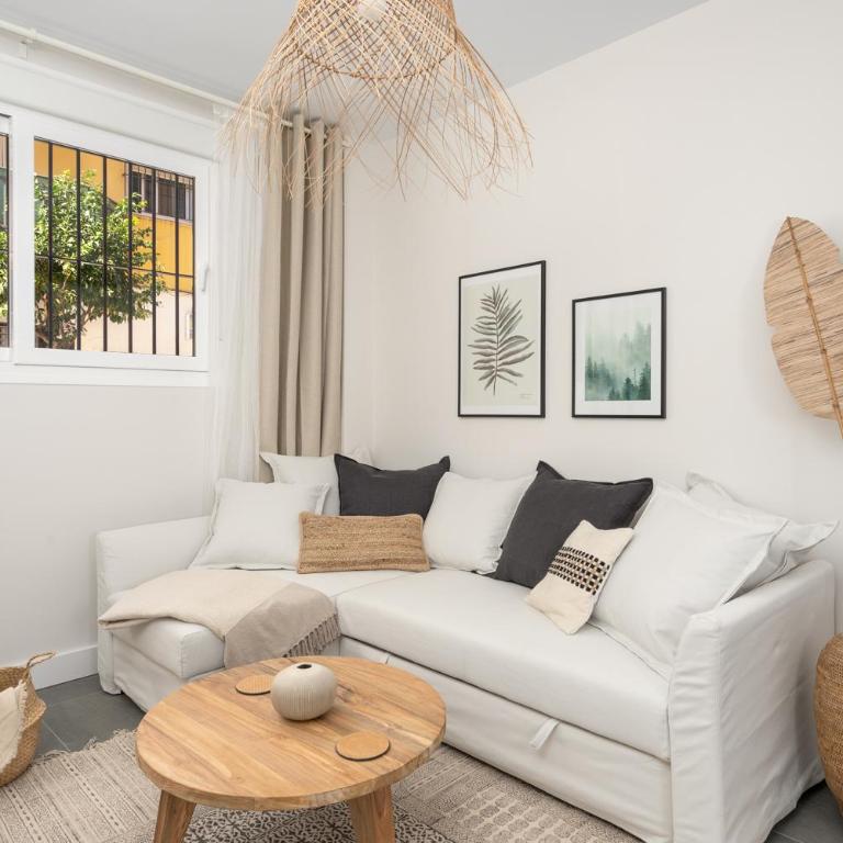 Central Family Lodging by Costarentals - Ref 111 - Two-Bedroom Apartment - 2