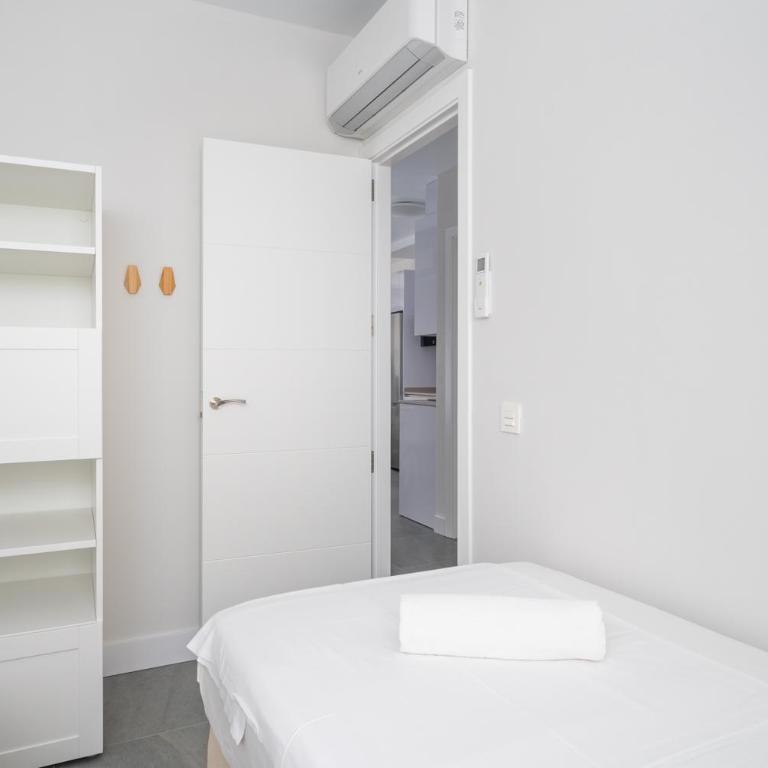 Central Family Lodging by Costarentals - Ref 111 - Two-Bedroom Apartment - 14