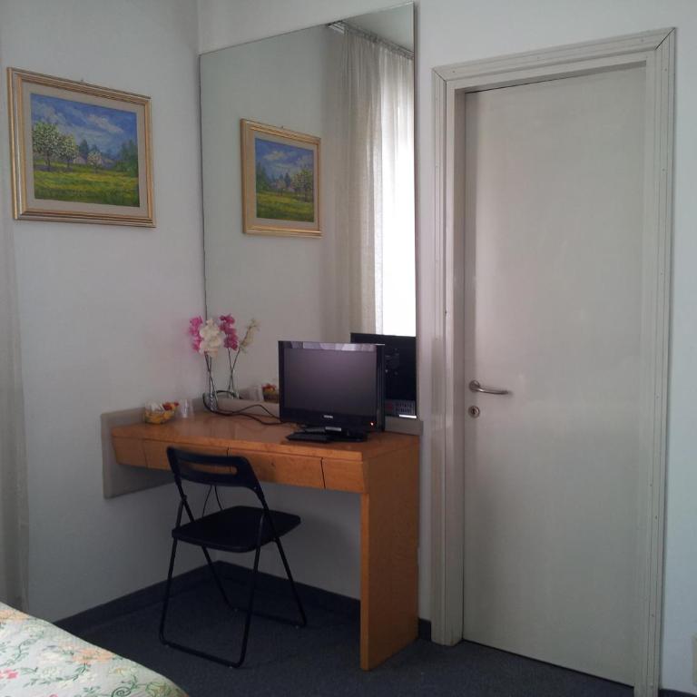 Hotel Post - Letto Singolo in Dormitorio Maschile - 3