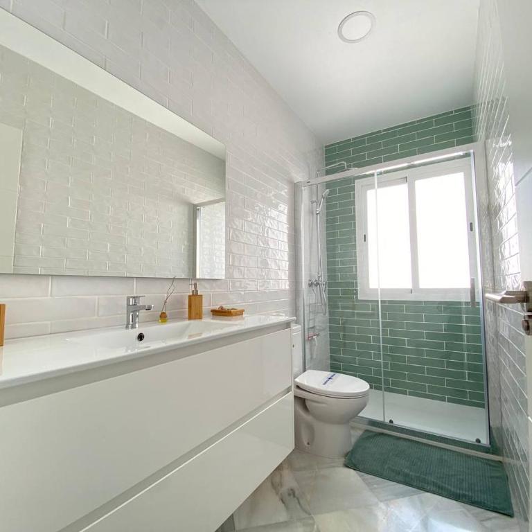 Buhardilla en calle Ancha, pleno centro - Apartamento de 1 dormitorio - 23