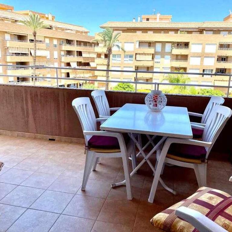 Precioso apartamento en Urbanización Puerto Romano - Apartamento de 3 dormitorios - 2