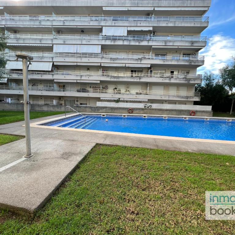 Villa Elvira Salou , con piscina y aparcamiento gratis - Three-Bedroom Apartment - 22