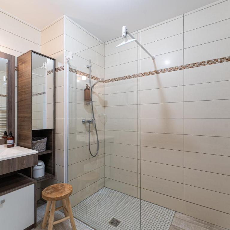 Côté Port - Appt sortie privée vers le port - One-Bedroom Apartment - 8