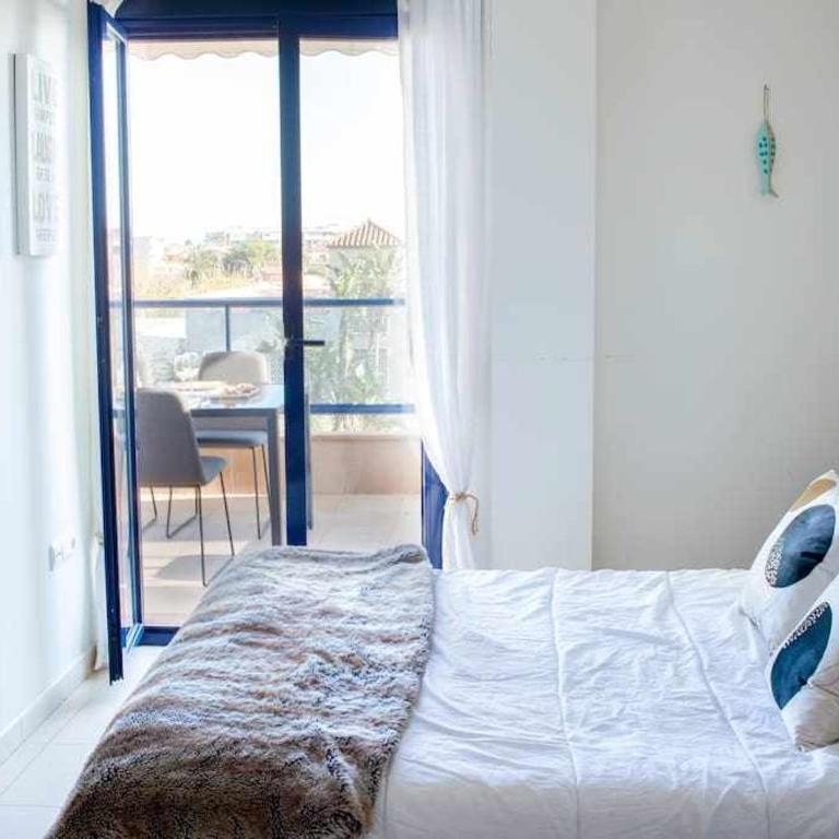 Coqueto apartamento con vistas al mar - Two-Bedroom Apartment - 5
