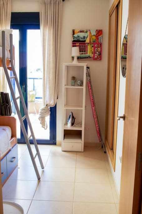 Coqueto apartamento con vistas al mar - Two-Bedroom Apartment - 13