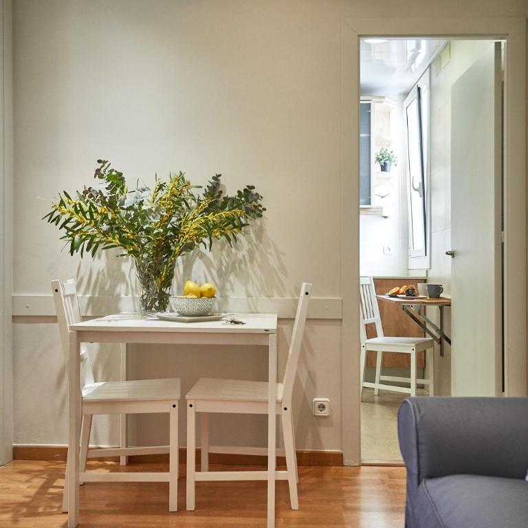 BBarcelona Montjuic Apartment - Two-Bedroom Apartment - 5