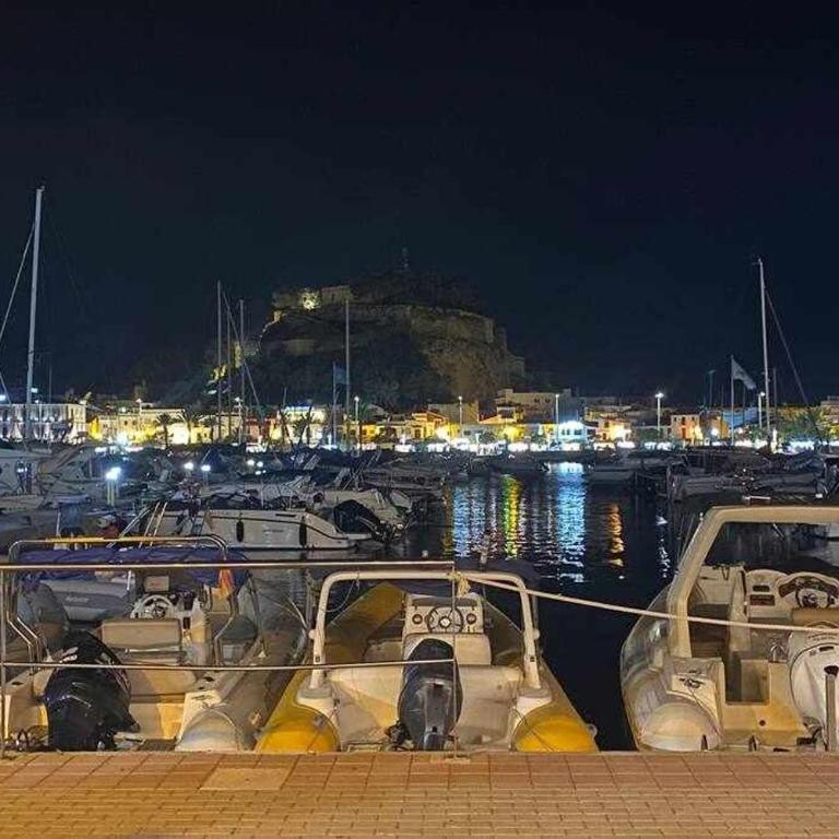 Vistas al mar a escasos 50 metros - Apartamento de 2 dormitorios - 26